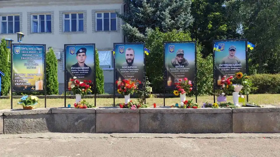 Алею слави на честь полеглих воїнів відкрили у громаді на Кіровоградщині