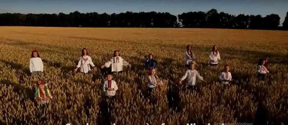 "Ми — діти війни": школярі з Кіровоградщини створили кліп про війну (ВІДЕО)