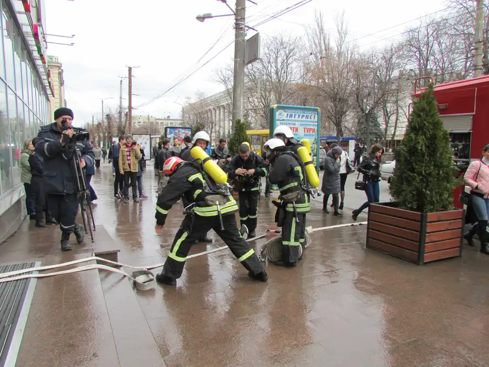 Привид кемеровської трагедії: у Кропивницькому евакуювали відвідувачів «Depo`t center» (ФОТО)