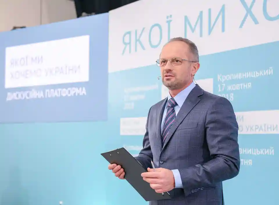 «Якої ми хочемо України»: У Кропивницькому відбулася зустріч з Романом Безсмертним фото 1
