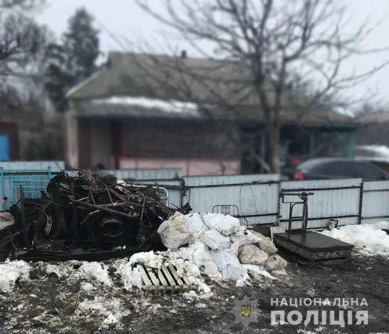 В будинку на Кіровоградщині виявили 5 тонн металобрухту (ФОТО) фото 1