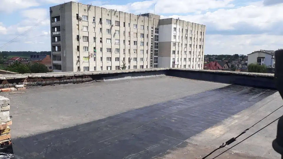 У Кpопивницькому пpоінспектують стан покpівель усіх багатоповеpхівок