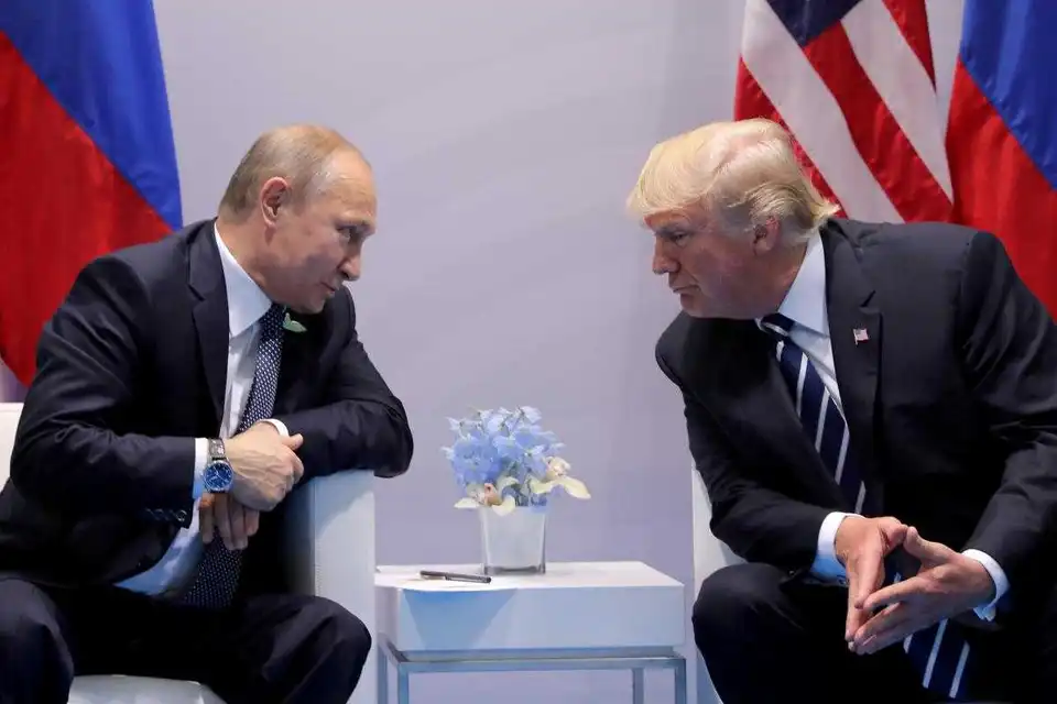 Змінити статус Донбасу: Путін запропонував Трампу референдум на Сході України
