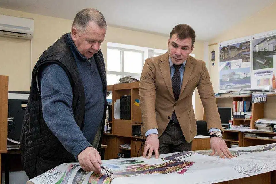 Стрижаков розповів про хід робіт над проектом з реконструкції Набережної в Кропивницькому фото 1