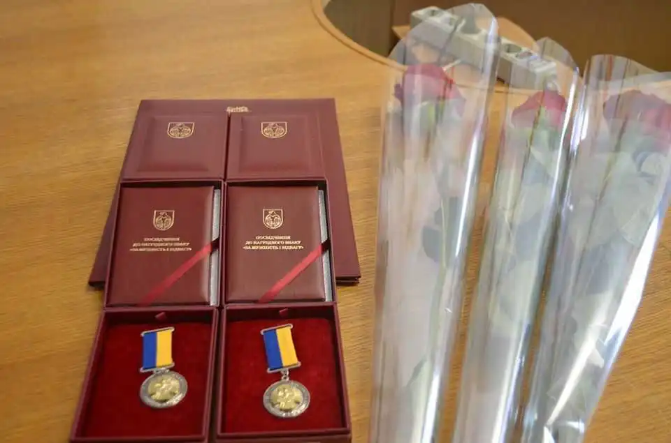 У Кіровоградській облраді вручили нагороди учасникам АТО та активістам (ФОТО)