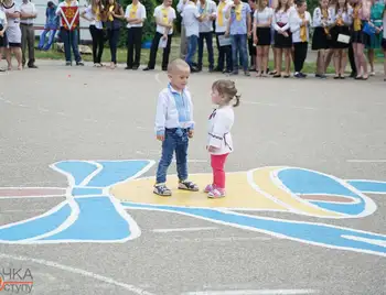 Літо без обмежень: у Кропивницькому пролунали останні дзвінки (ФОТОРЕПОРТАЖ) фото 1