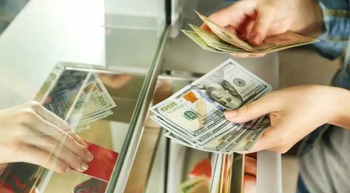 Українці купуватимуть валюту за новими правилами: НБУ розкрив подробиці фото 1