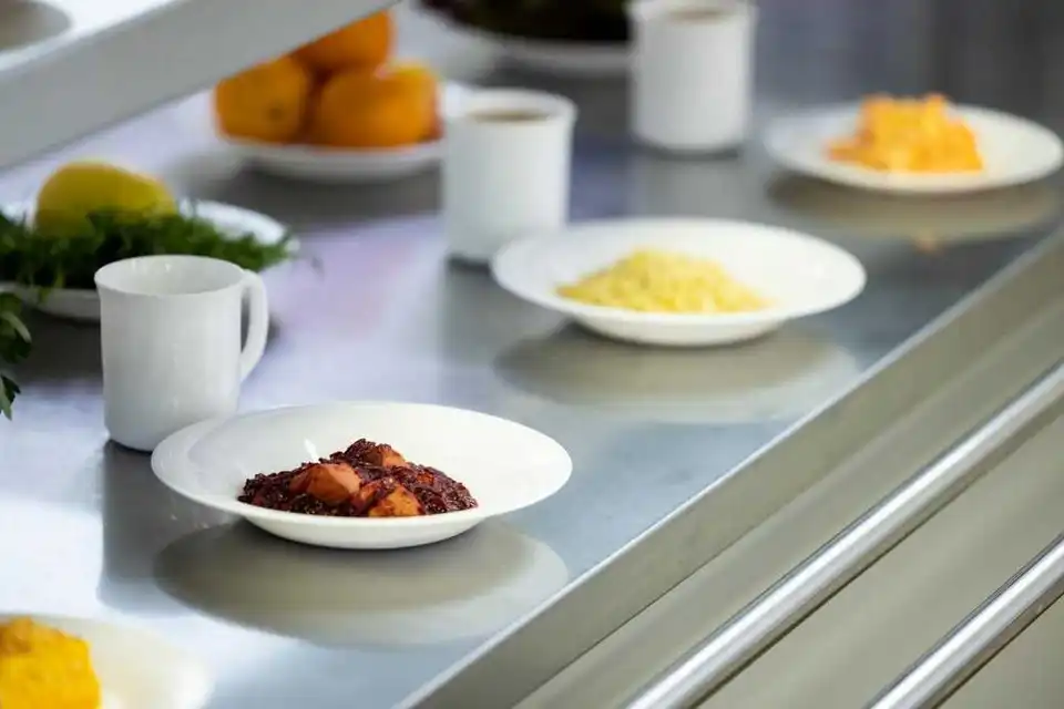 160 страв: на Кiровоградщинi повиннi запровадити нове шкiльне меню