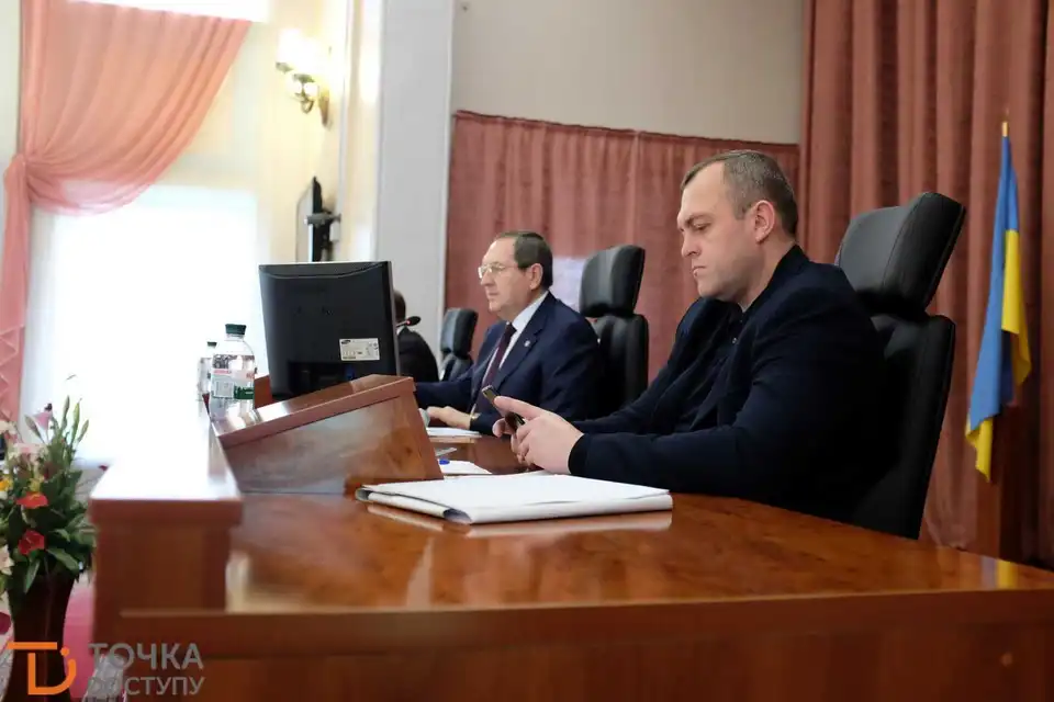 Як у Кропивницькому працювали місцеві депутати на сьогоднішній сесії (ФОТОРЕПОРТАЖ)