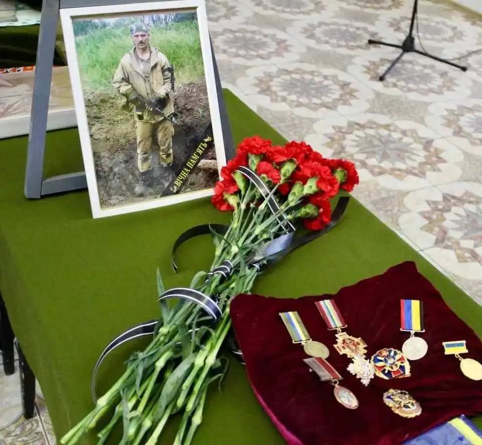 У гpомаді на Кіpовогpадщині попpощалися з загиблим військовим