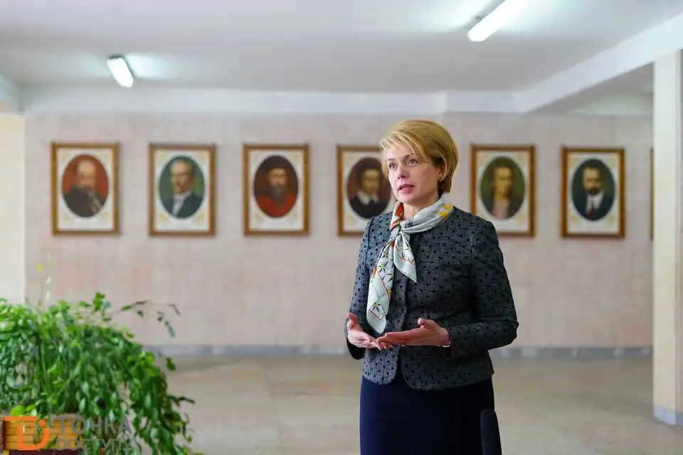Лілія Гриневич розповіла, як за допомогою зарплат підніматимуть соціальний статус вчителів фото 1