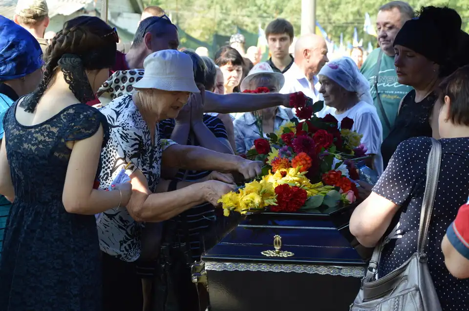 попрощалися з військовими