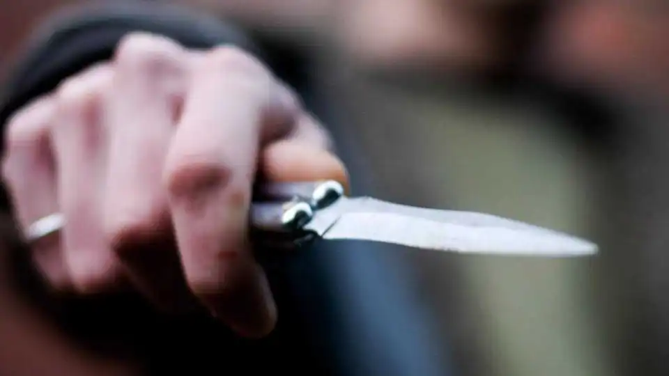 У Кропивницькому поліція затримала чоловіка, що погрожував ножем своїй колишній