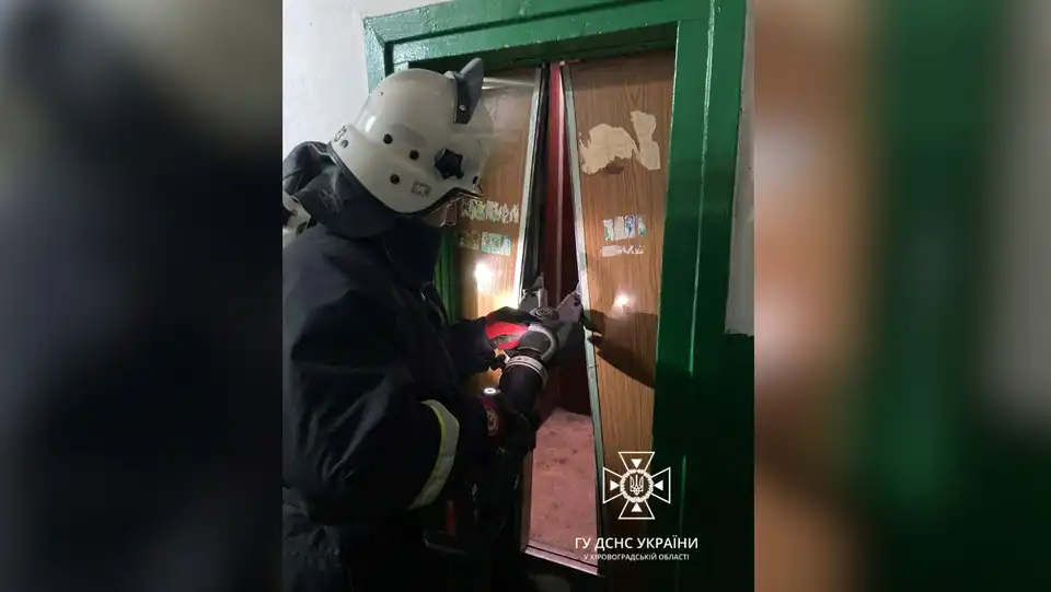 хлопчик застряг у ліфті кропивницький