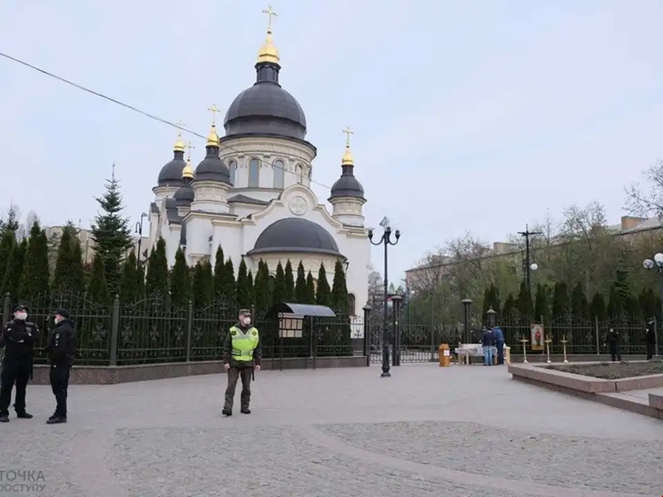 У Кіровоградській ОДА озвучили карантинні рекомендації для храмів на Великдень