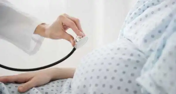 У Кропивницькому юристка пояснила, чи повинні породіллі купувати ліки для пологів