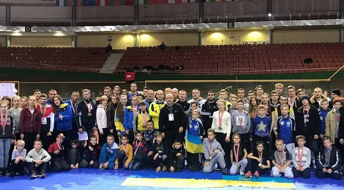 Таеквондисти з Кропивницького вибороли сім нагород на чемпіонаті світу (ФОТО) фото 1