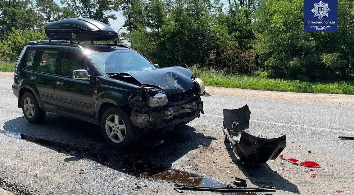 У Кропивницькому сталася ДТП за участі трьох автівок (ФОТО) фото 1