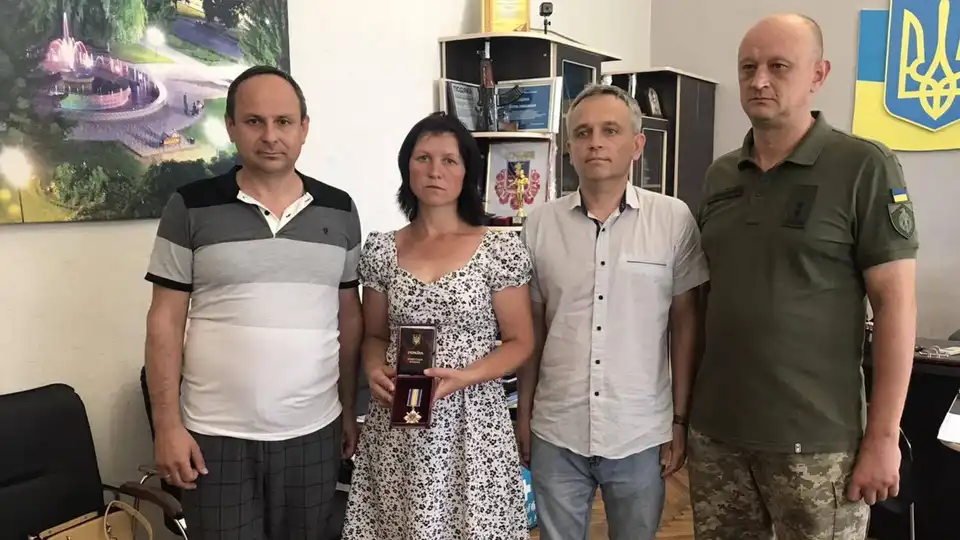 “За мужність”: на Кіровоградщині родинам загиблих військових вручили державні нагороди