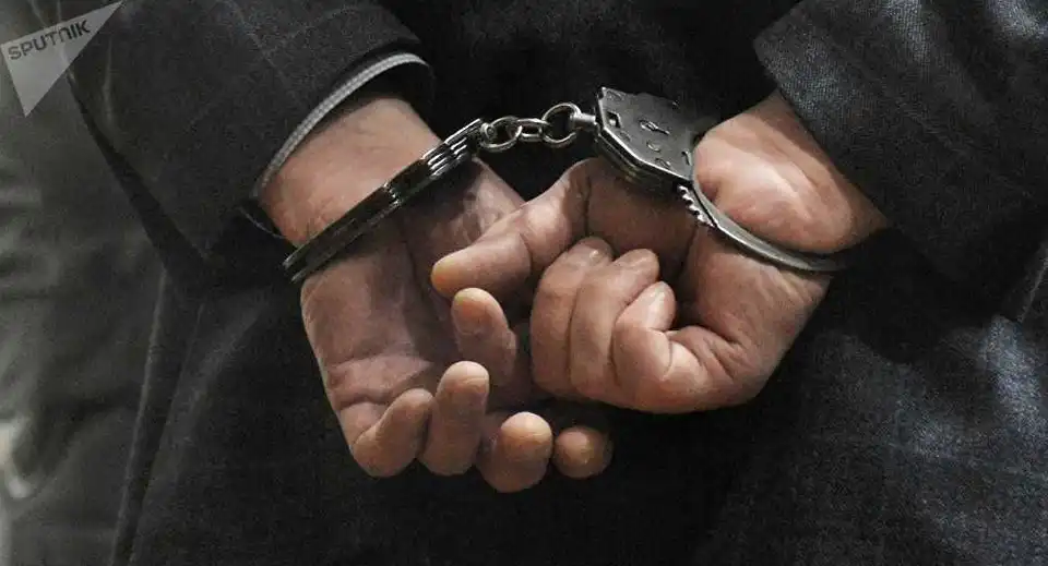 На Кіровоградщині чоловік пограбував дівчину, погрожуючи ножем