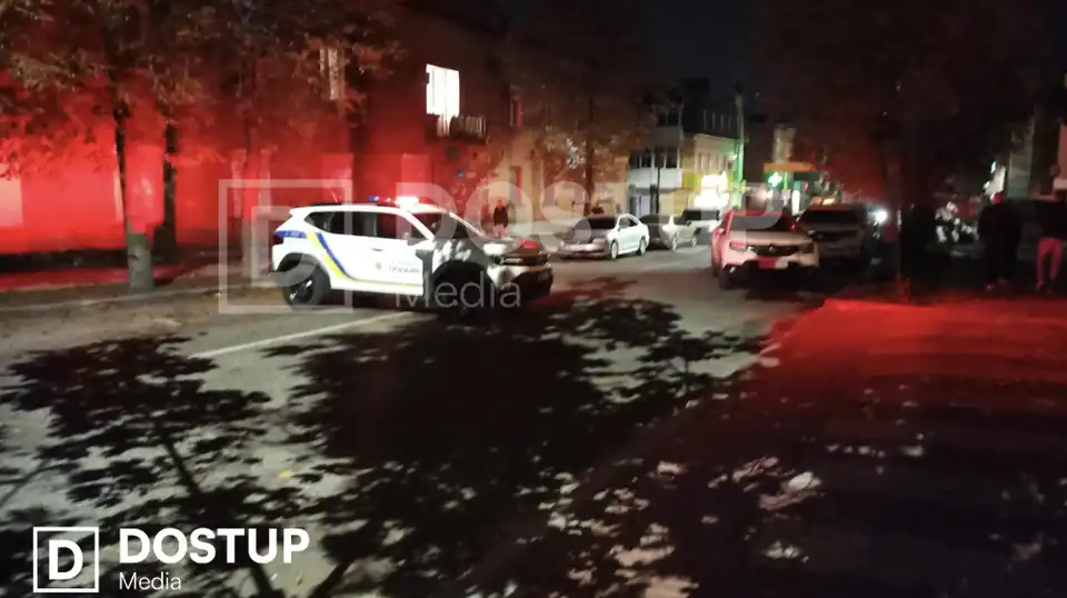 Стрілянина у центрі Кропивницького: люди продовжують бути зачиненими у школі, триває спецоперація