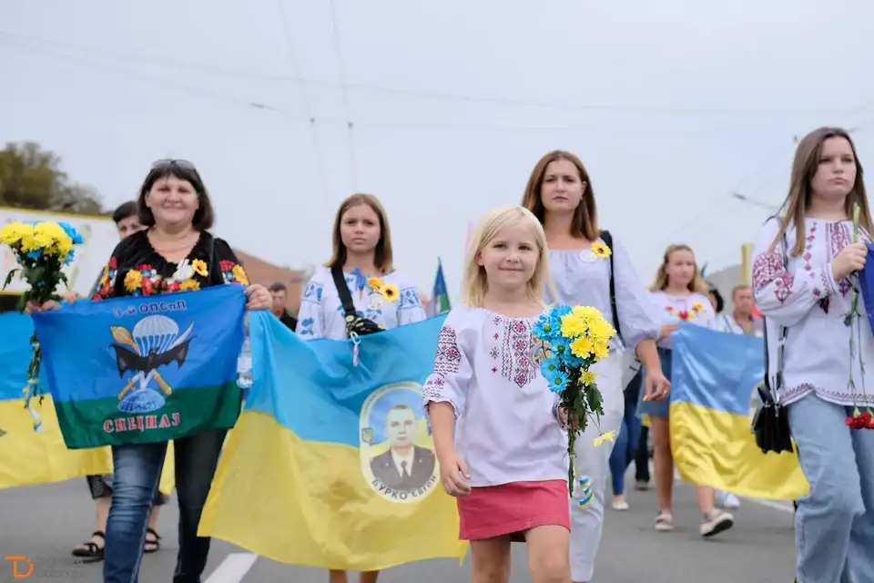 У Кропивницькому близько двох сотень людей долучилися до ходи пам'яті (ФОТОРЕПОРТАЖ)