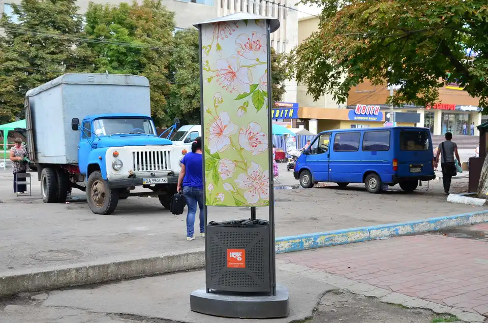 У Кропивницькому демонтують антисанітарні клінбокси «Орієнтира» (ФОТО)