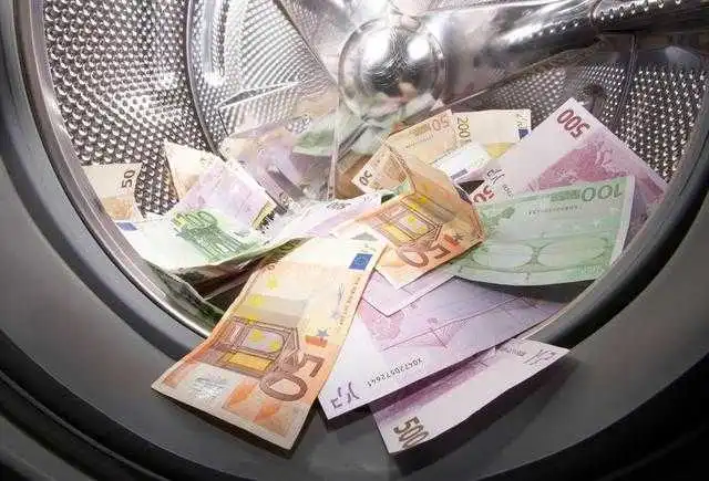 На Кіровоградщині «накрили» потужні конвертаційні центри, фігурує півмільярда гривень (ФОТО) фото 1