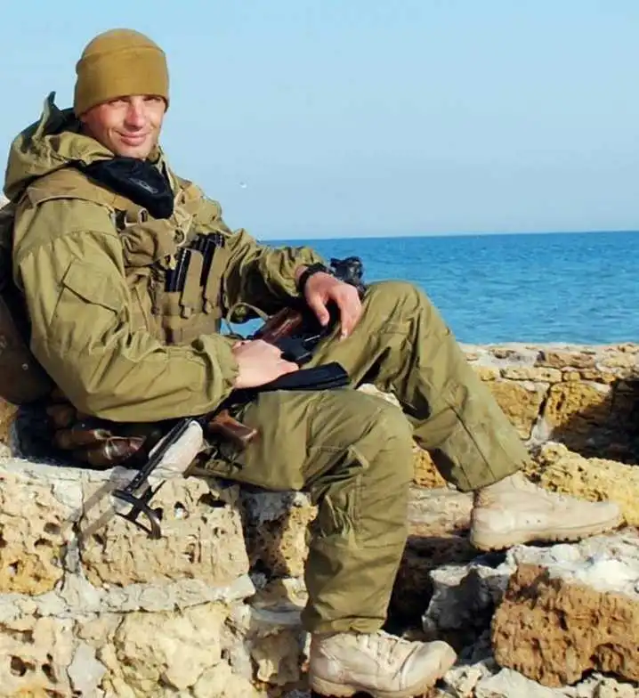 Кіровоградець, який уцілів після пострілу снайпера, потребує лікування за кордоном (ФОТО)