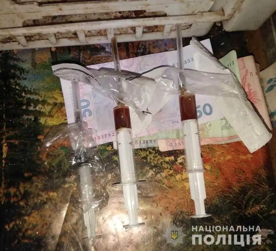 На Кіровоградщині затримали двох наркозбувачів-рецидивістів (ФОТО) фото 1
