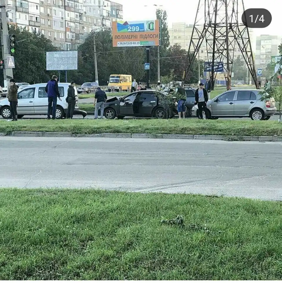 У Кропивницькому сталася потрійна ДТП (ФОТО)