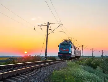 На період осінніх канікул через Кіровоградщину пустять 5 додаткових поїздів (ПЕРЕЛІК) фото 1