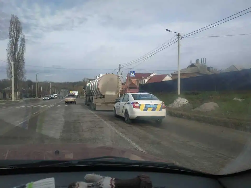 У Кропивницькому на перехресті зіткнулися "MAN" та "Honda", є постраждала (ФОТО)
