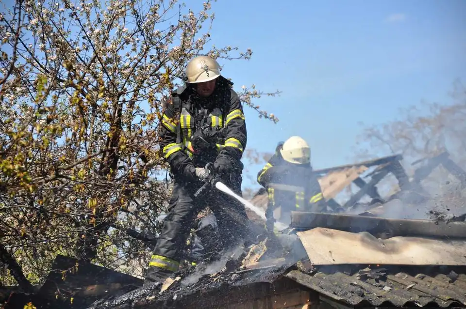 Внаслідок пожежі в Кропивницькому районі жінку госпіталізували до реанімації