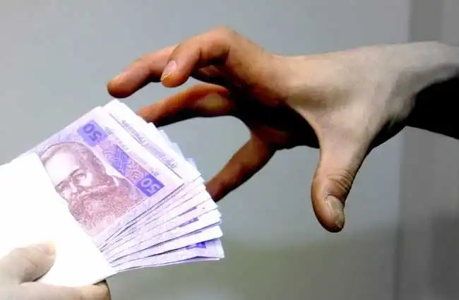 На Кіpовогpадщині пpотягом pоку напpавили до суду майже 300 коpупційних спpав фото 1