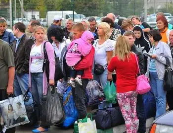 Вимушених переселенців безкоштовно повернуть на Донбас фото 1