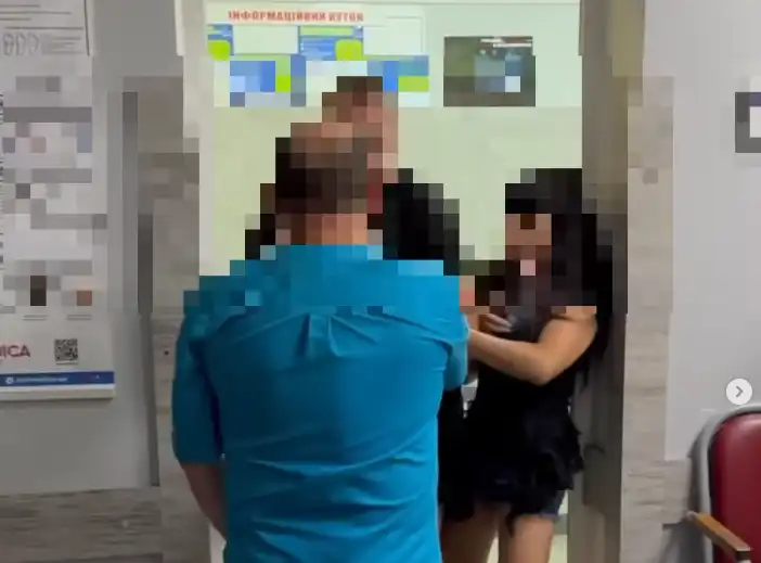 Пацієнт та його родина напали на лікарів у лікарні швидкої медчиної допомоги у Кропинвицькому