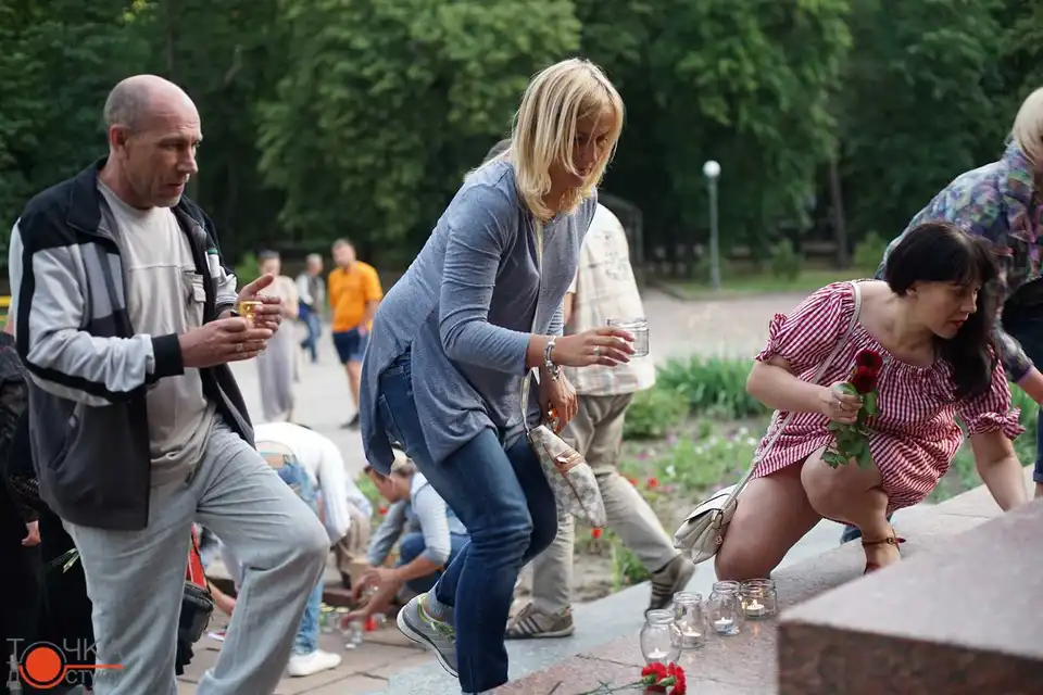 У Кропивницькому вшанували воїнів АТО, загиблих у збитому в Луганську ІЛ-76 (ФОТО) фото 1