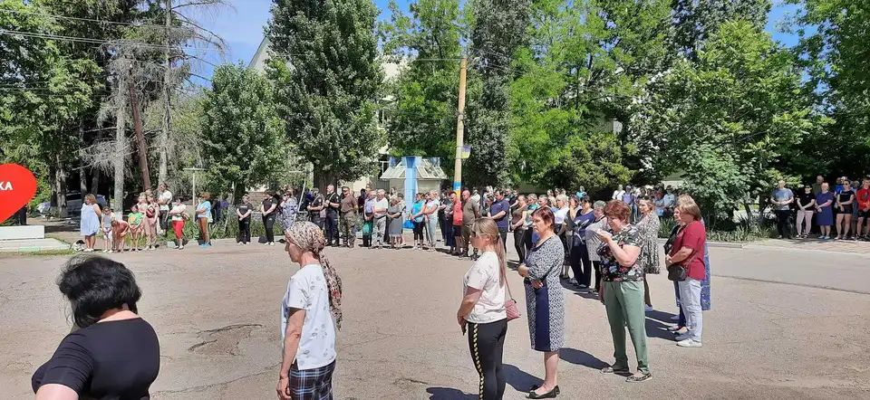 На Кіровоградщині попрощались із загиблим Героєм: без батька залишилися шестеро дітей