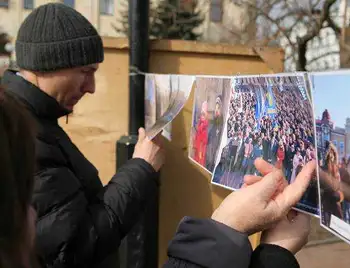 У Кіровограді триває фотовиставка, присвячена учасникам Революції Гідності (ФОТО) фото 1