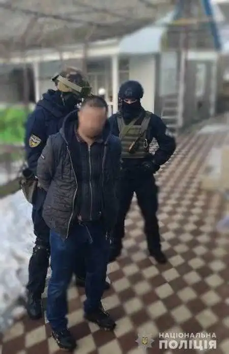 Кіровоградщина: чоловіків підозрюють у розбійному нападі на підприємство та крадіжці сільгосптехніки фото 1