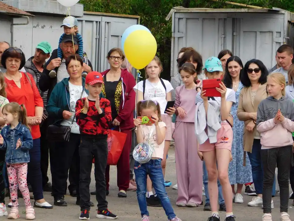 Кіровоградщина: на благодійному концерті у Петровому зібрали більше 30 тисяч гривень для ЗСУ фото 1