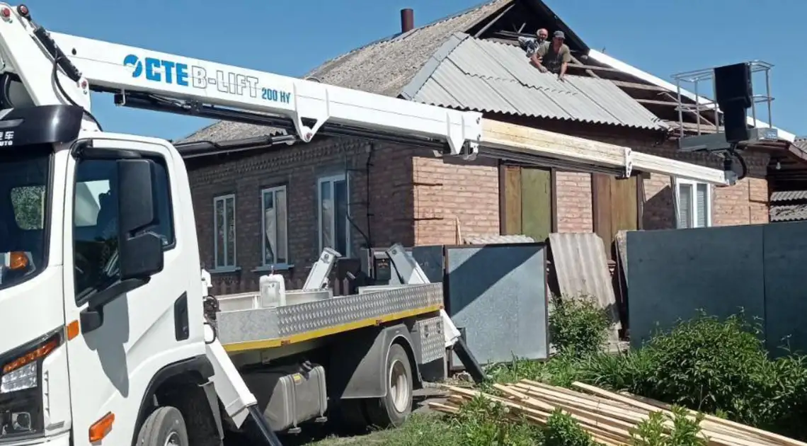відновлення будинків після російських обстрілів