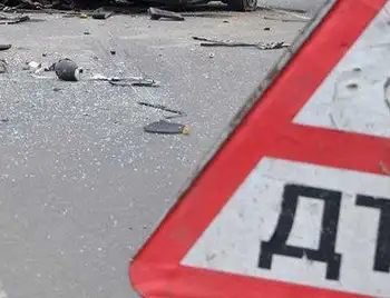 ДТП на Кіровоградщині: п'яний водій влетів у магазин, загинула 18-річна дівчина фото 1