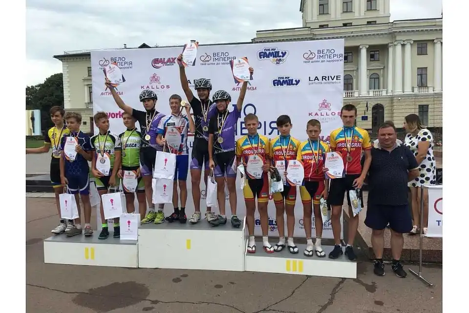 Юні кропивницькі велосипедисти здобули "бронзу" на чемпіонаті України (ФОТО) фото 1
