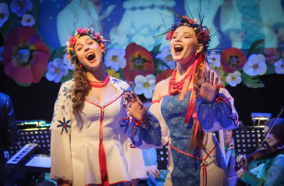 Окупаційний ажіотаж: захоплений Донецьк шаленіє від української пісні (ВІДЕО)