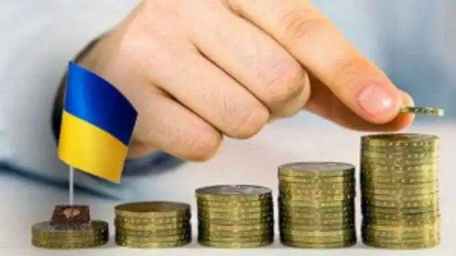 Кому підвищать зарплати в Україні у 2019-му: названі чотири професії