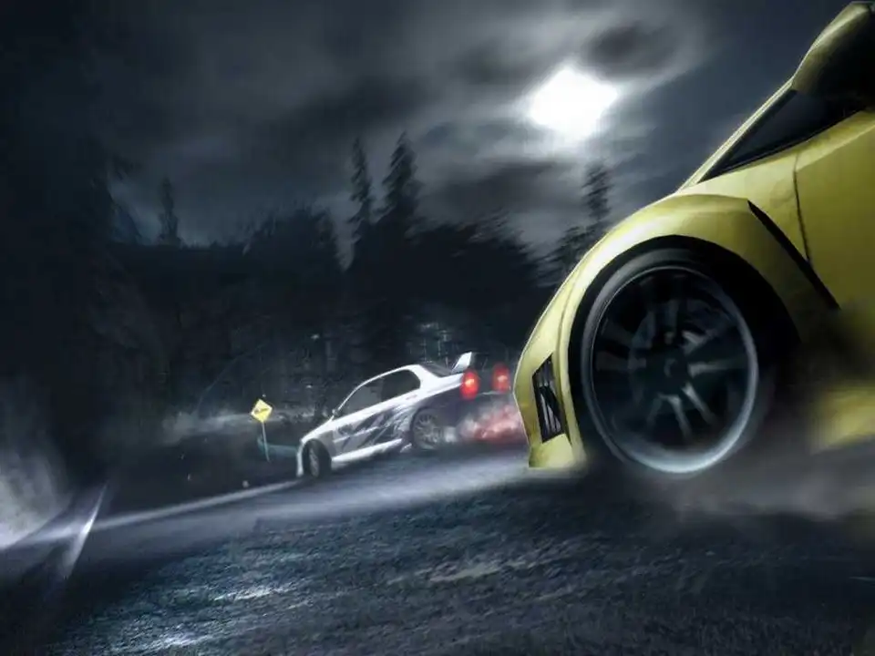 В одному з мікрорайонів Кропивницького невідомі влаштували нічні пеpегони (ФОТО, ВІДЕО)