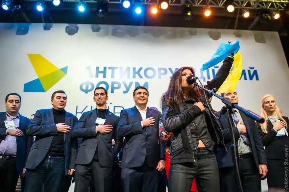 Итоги антикоррупционного форума Саакашвили - еще не партия, но уже движение фото 1