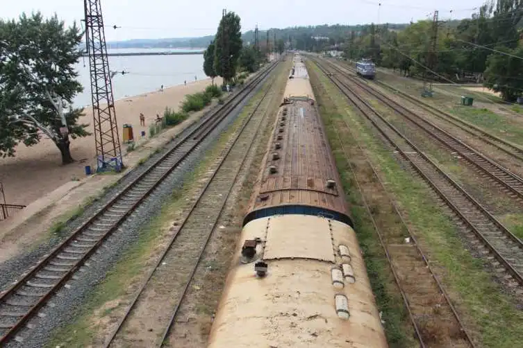 Кіровоградщина: які потяги курсують до моря (ПЕРЕЛІК)